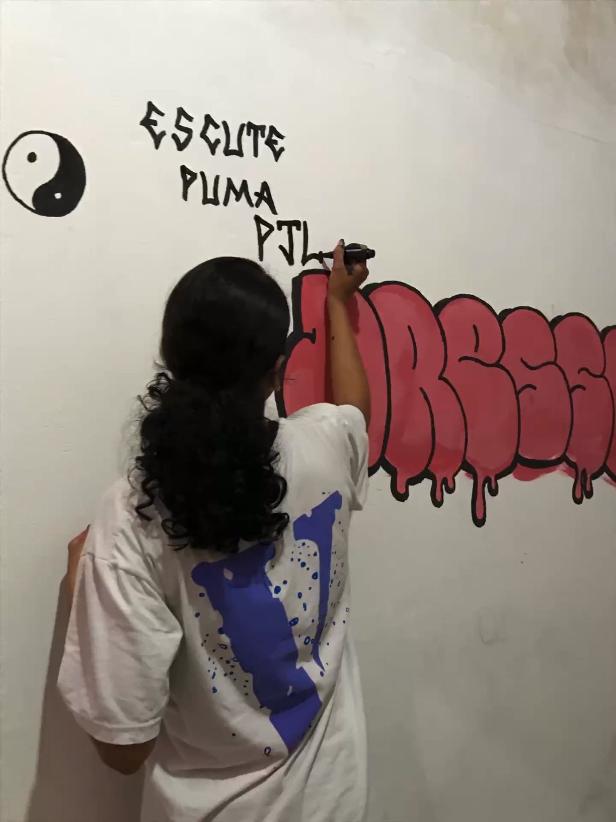 Pichação: Assinatura coletiva da família PixoBR no centro. em Centro